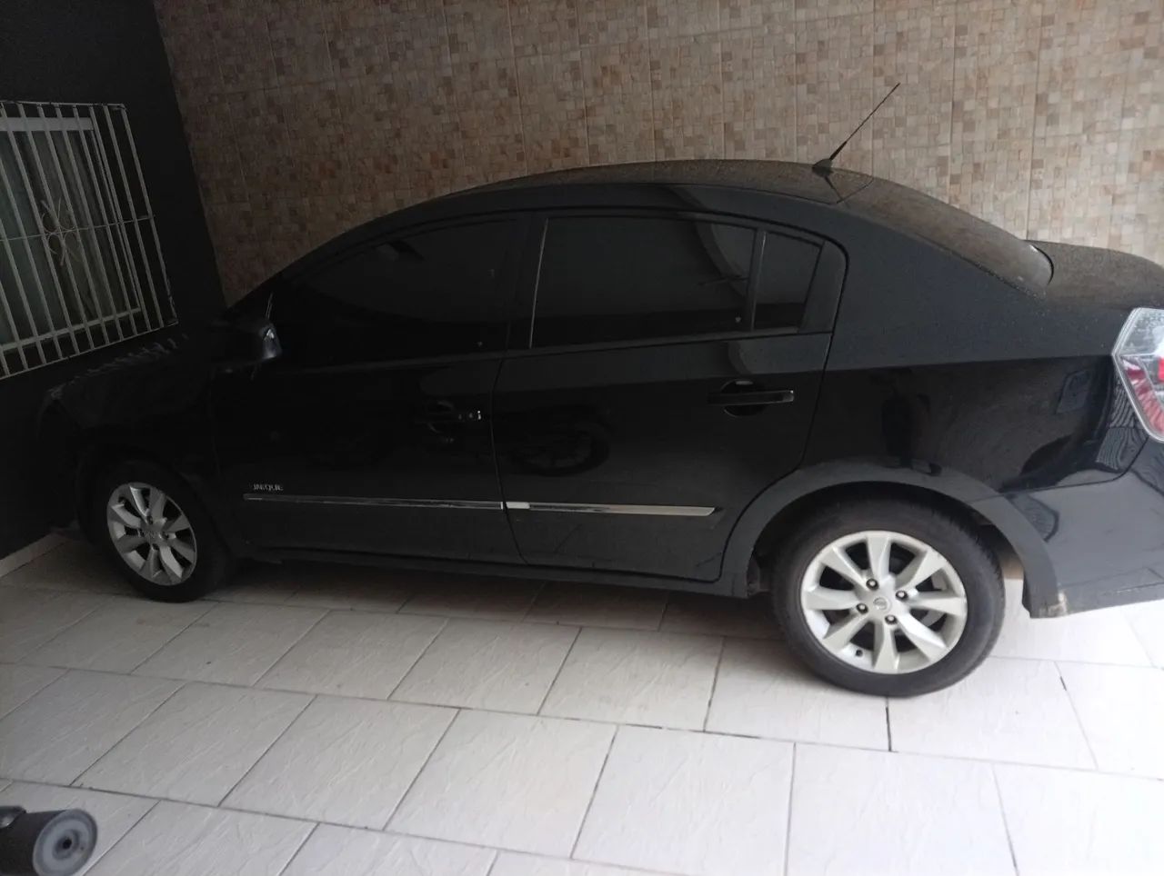 Nissan Sentra 2.0/ 2.0 FLEX FUEL 16V AUT. 2012