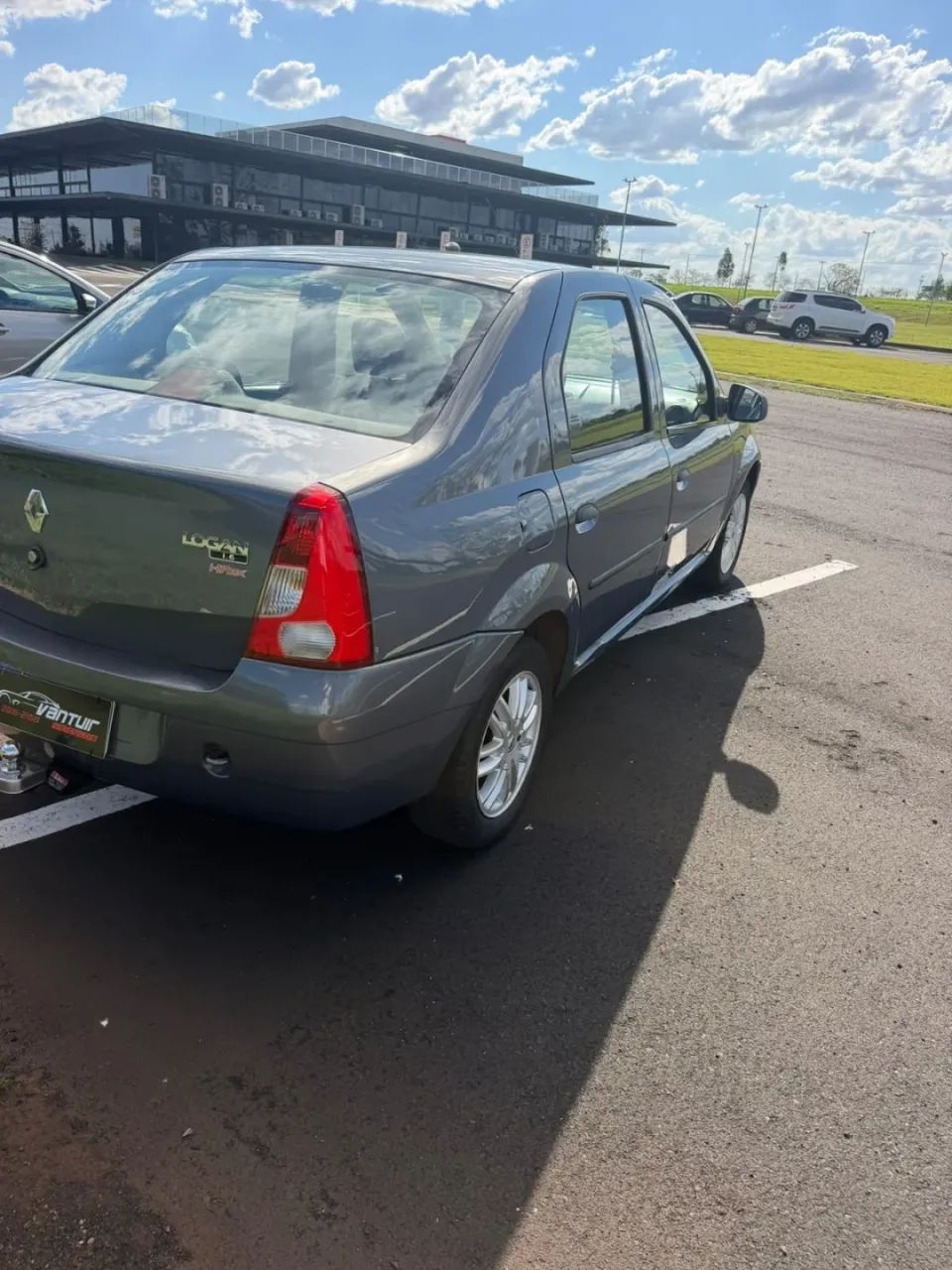 Renault Logan Expression Flex 1.6 16V 4P 2011 - Foto 4