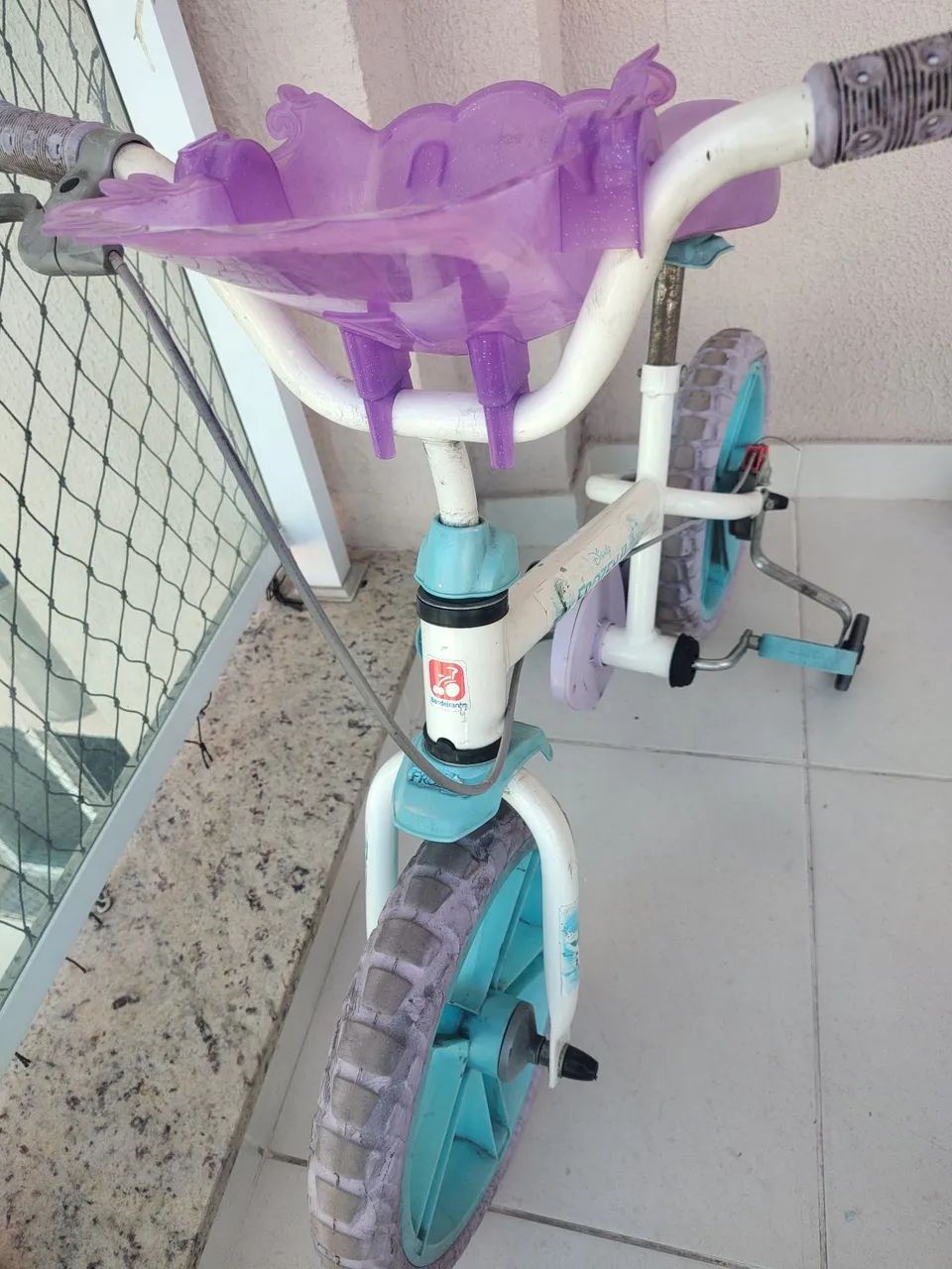 Vendo bicicleta infantil bandeirantes - Foto 2