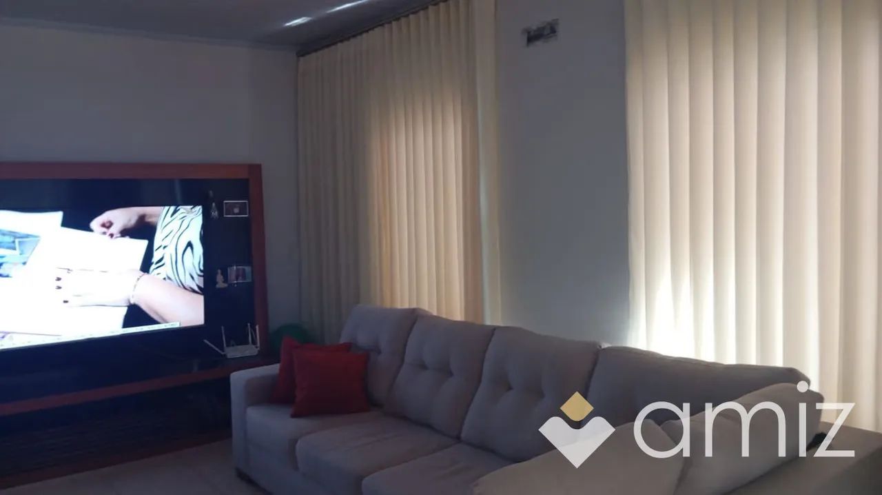 VENDE-SE CASA COM 4 QUARTOS DE 232,00m² NA VILA PEDROSO. - Foto 3
