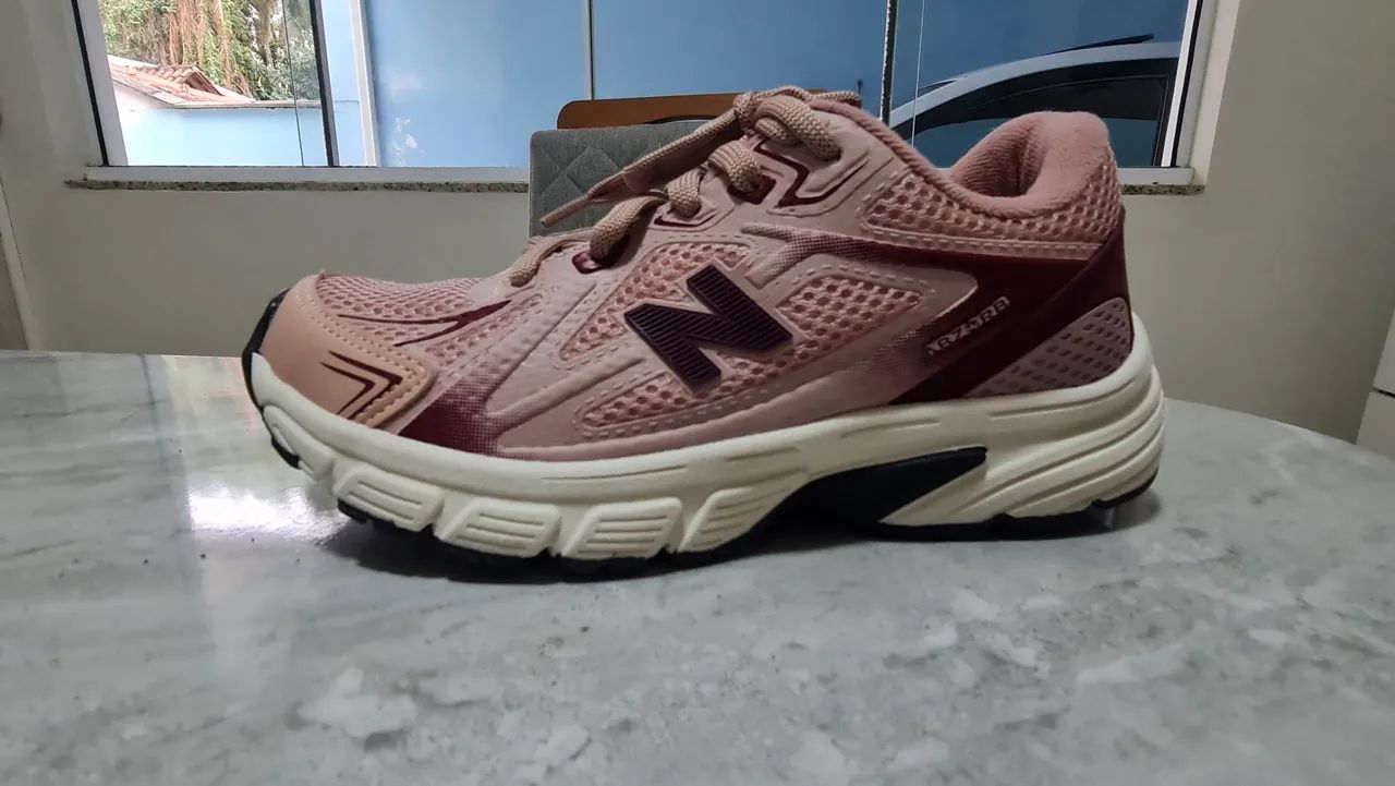 Tênis New Balance - Foto 2