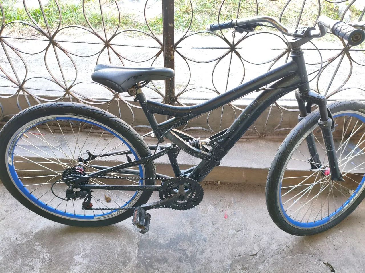 Vendo bicicleta aro 26  - Foto 3