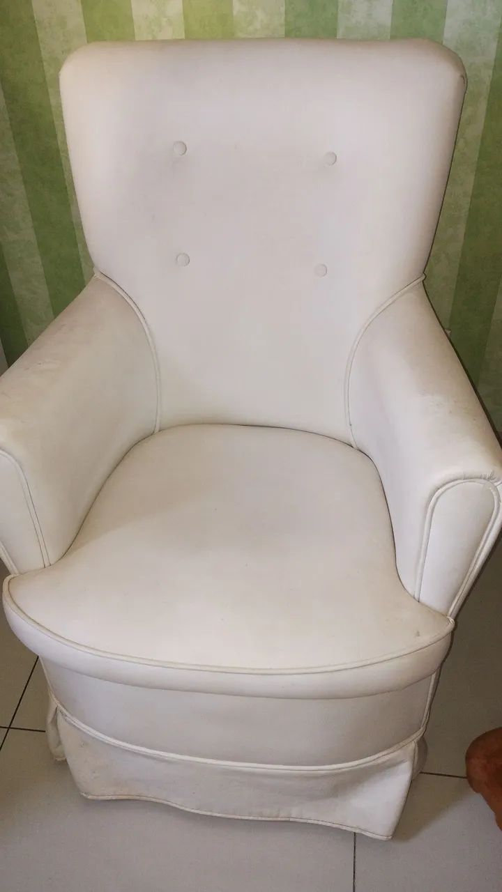 Poltrona de amamentação com banqueta  - Foto 3
