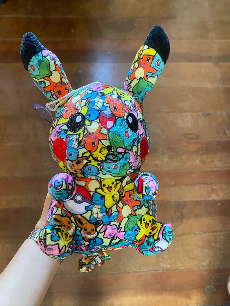 pelúcia do pikachu (modelo Graffiti Art / Collage) - Foto 2