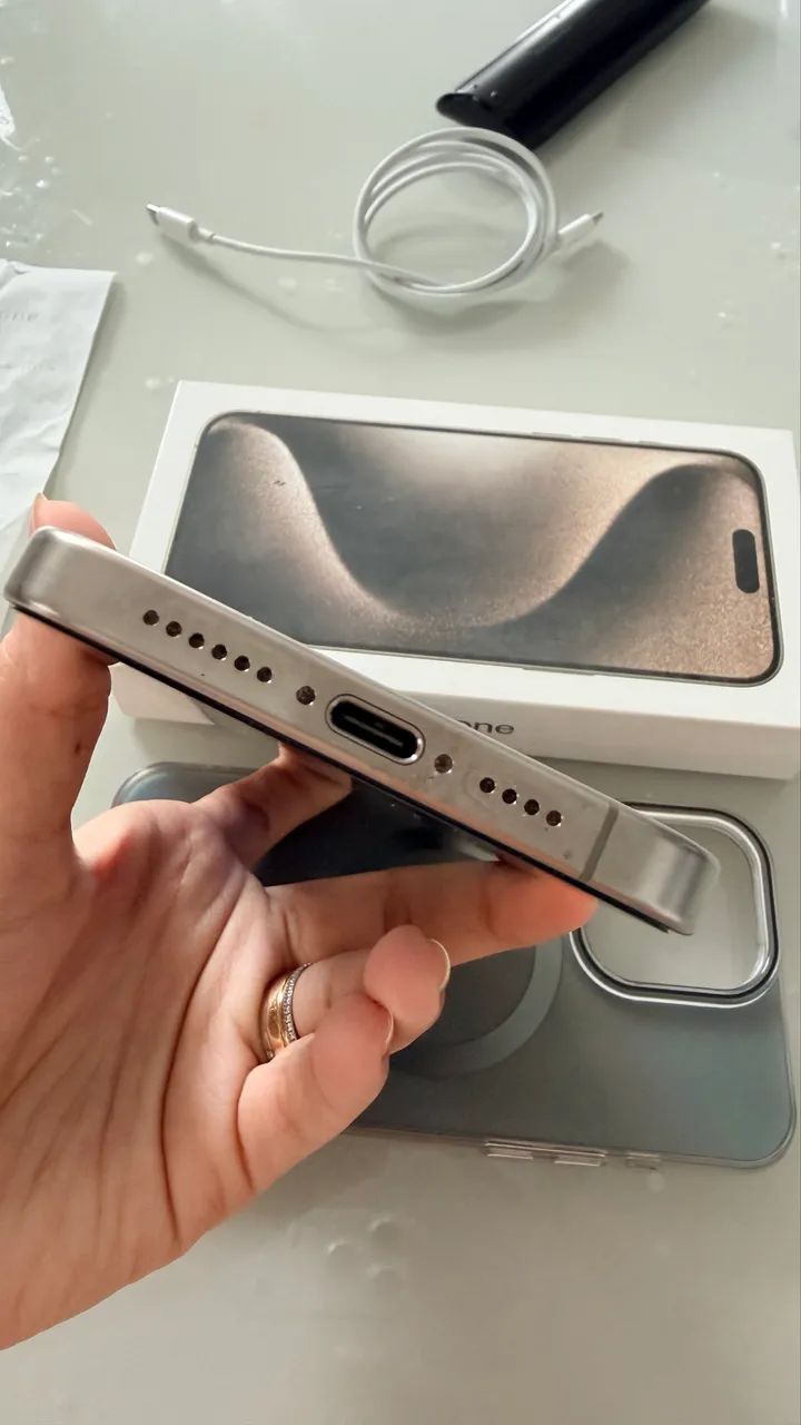 Vendo IPhone 15 pro Max 256 gb  - Foto 4
