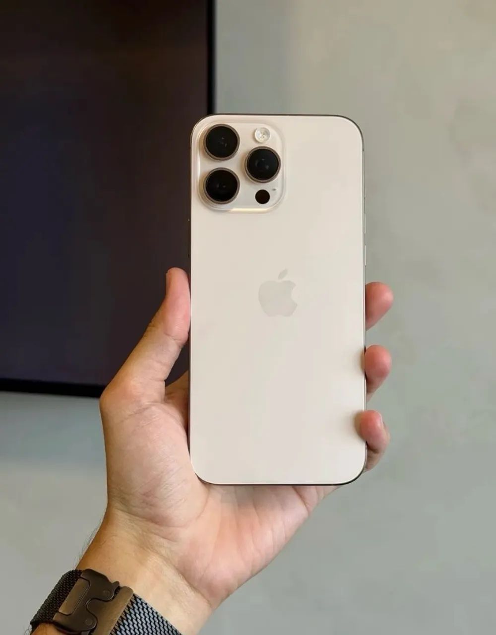 iPhone 16 Pro Max 256GB - Caixa e Nota - Foto 4