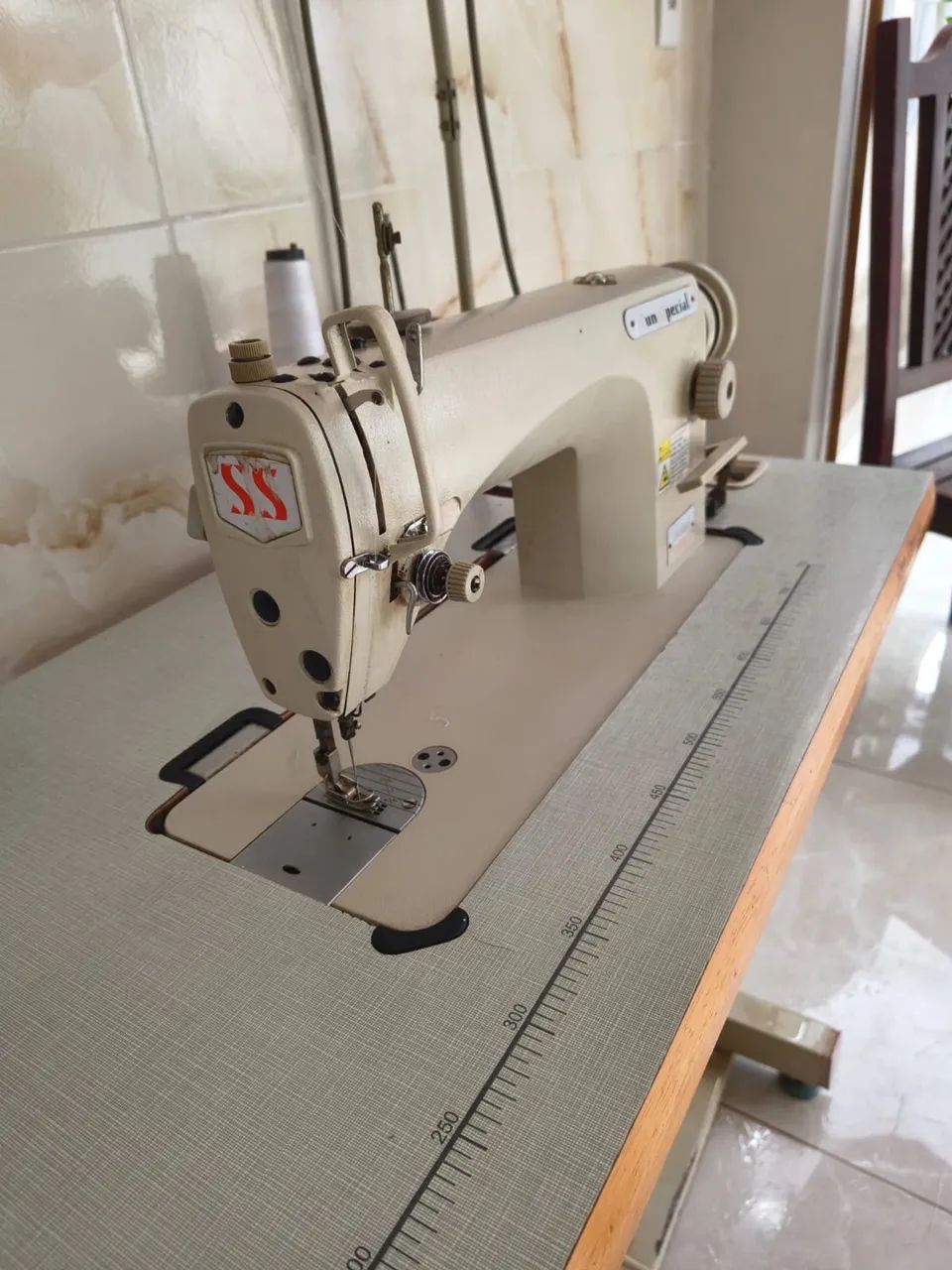 Máquina de costura profissional  - Foto 2