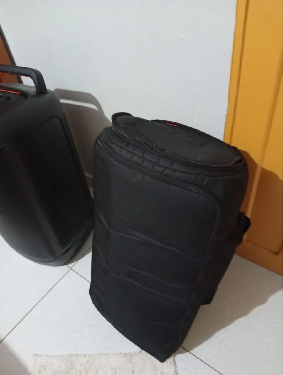 Vendo caixa JBL 520 capa de proteção. - Foto 4