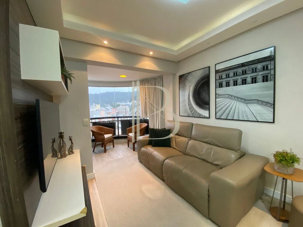 Apartamento Plaza Du Soleil - 3 dormitórios - FLORIANÓPOLIS