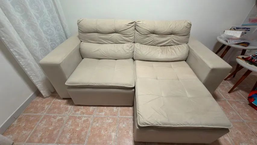 Sofá retrátil camurça bege 2,00m - Foto 2