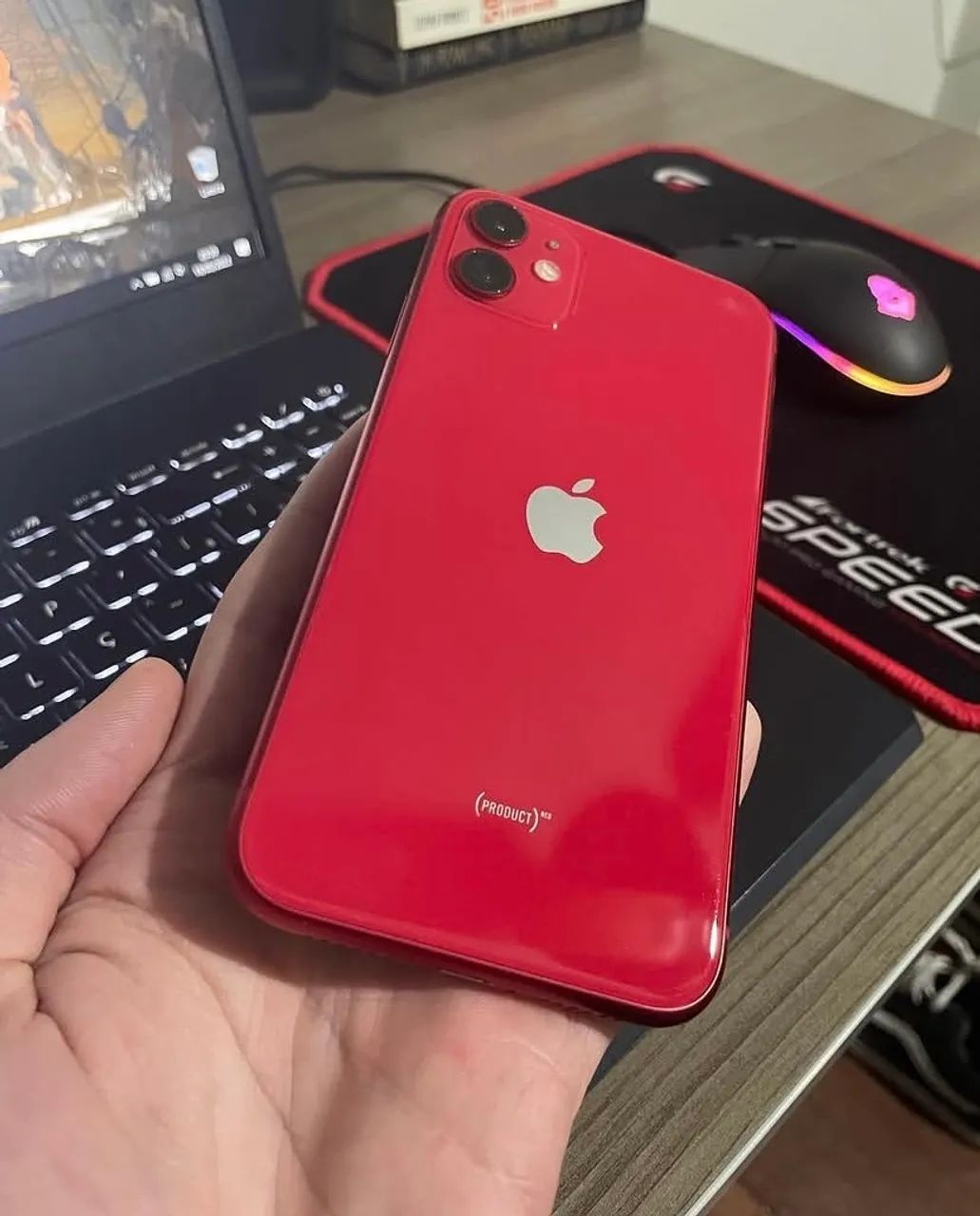 iPhone 11 64GB Red - Foto 2