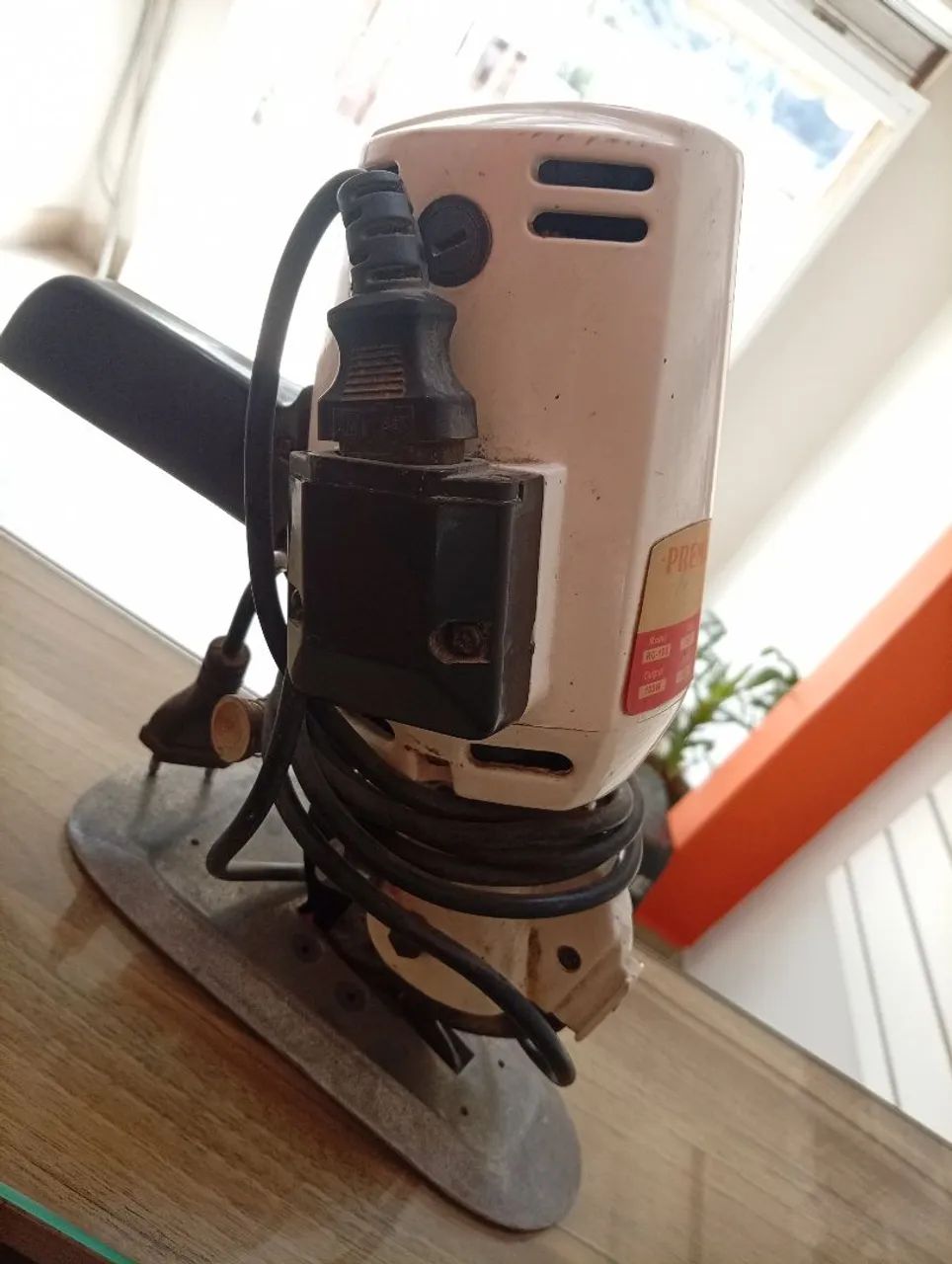 Máquina de cortar tecido - Foto 2