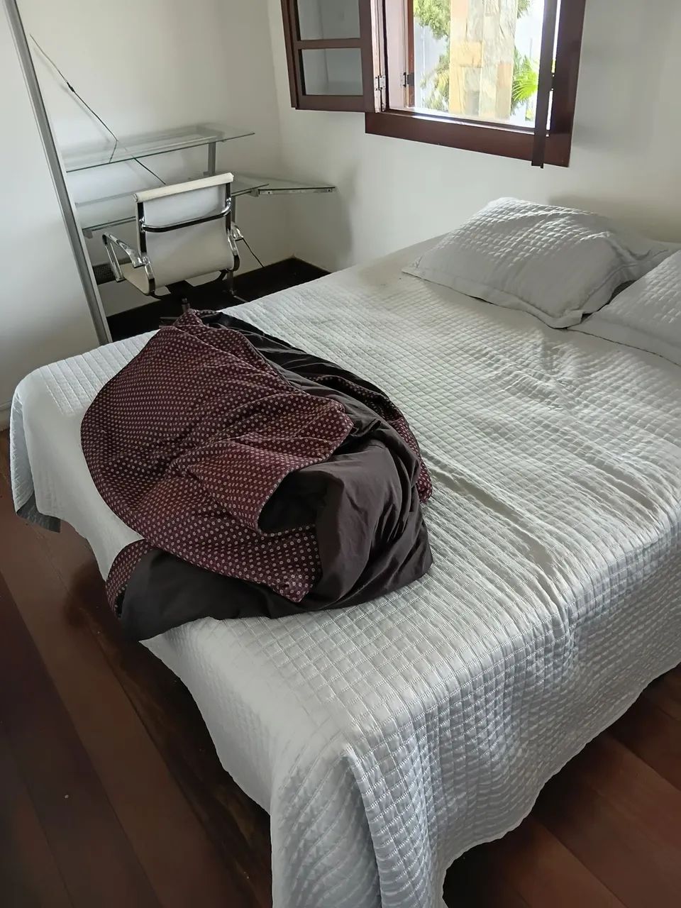 Cama Queem ótimo conforto