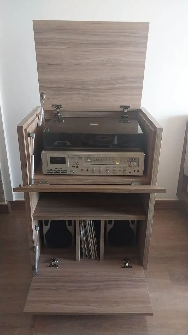 Toca discos vintage SHARP COM ARMÁRIO - Foto 2
