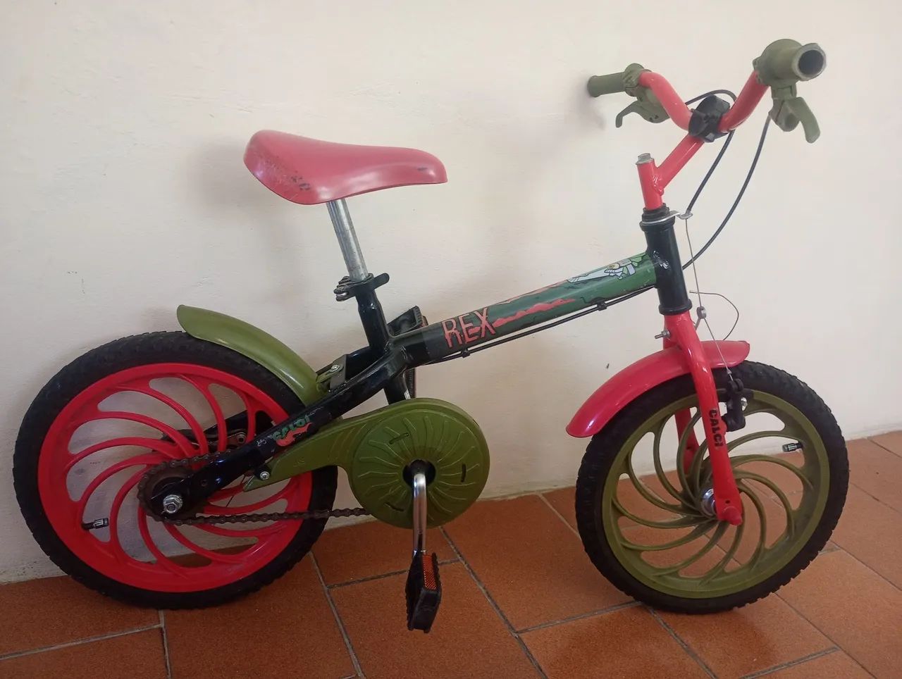 Bicicleta infantil aro 16 - Foto 2
