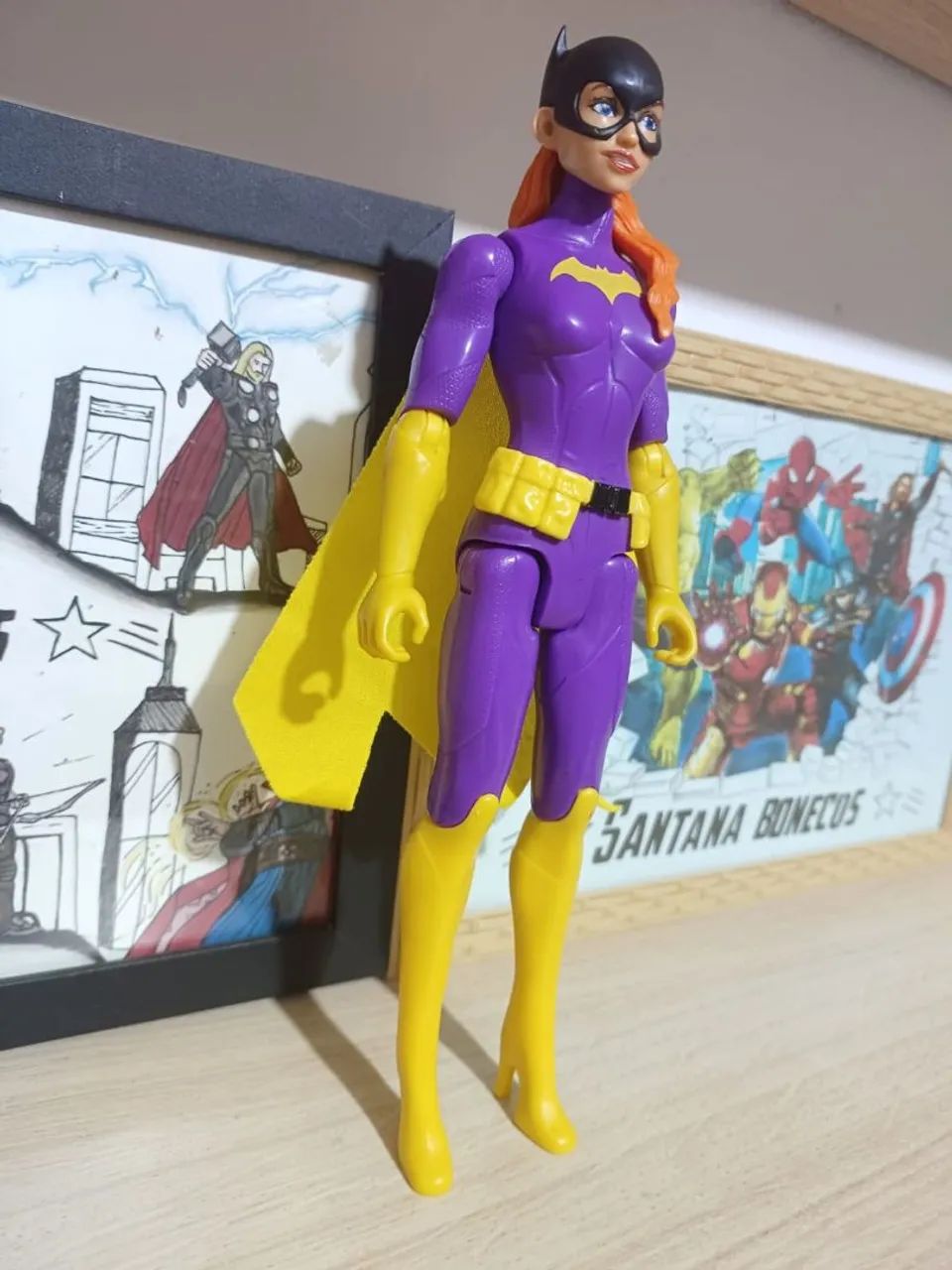 Batgirl 30cm original marca Hasbro  - Foto 3