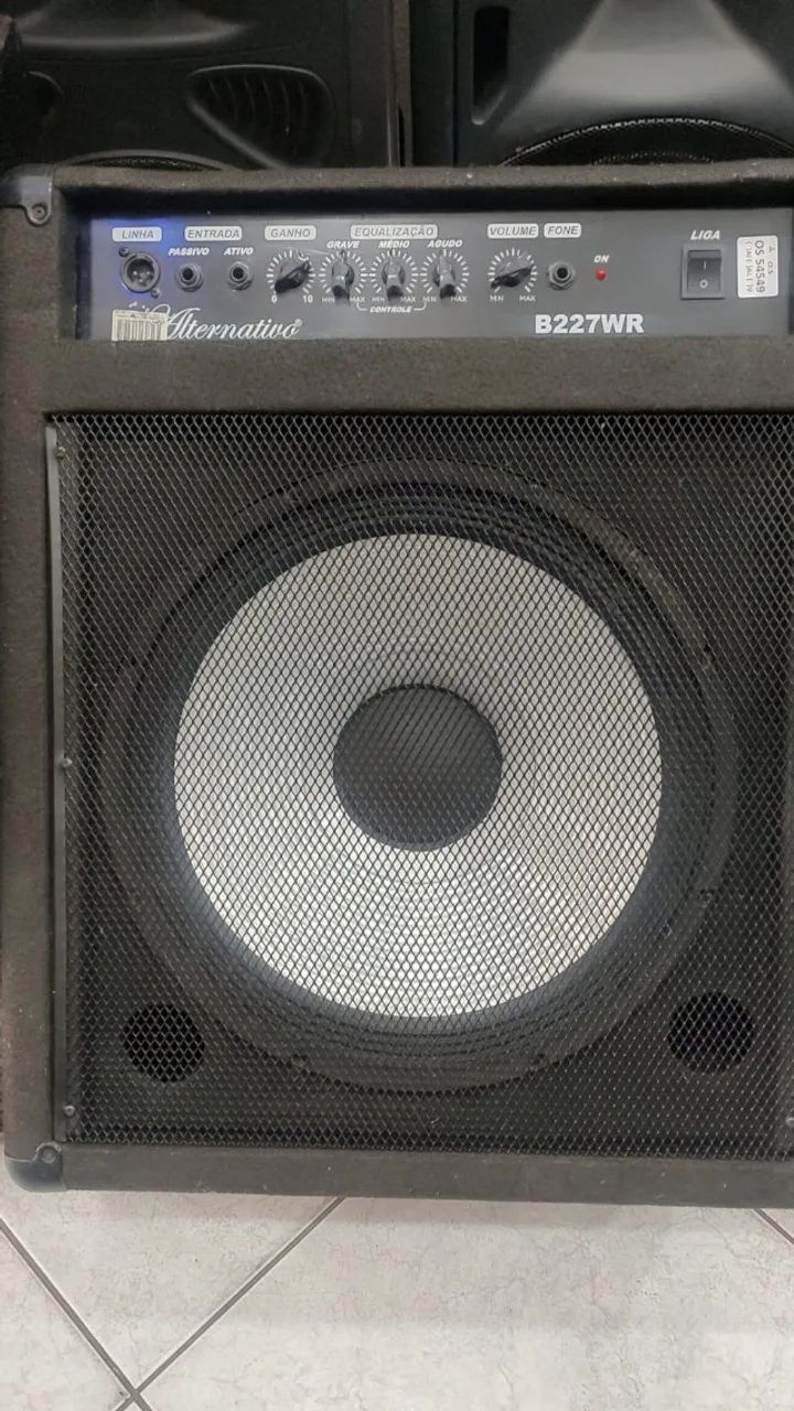 CUBO PARA CONTRABAIXO ALTERNATIVO FALANTE DE 15 POLEGADAS B227WR  POUCO USO