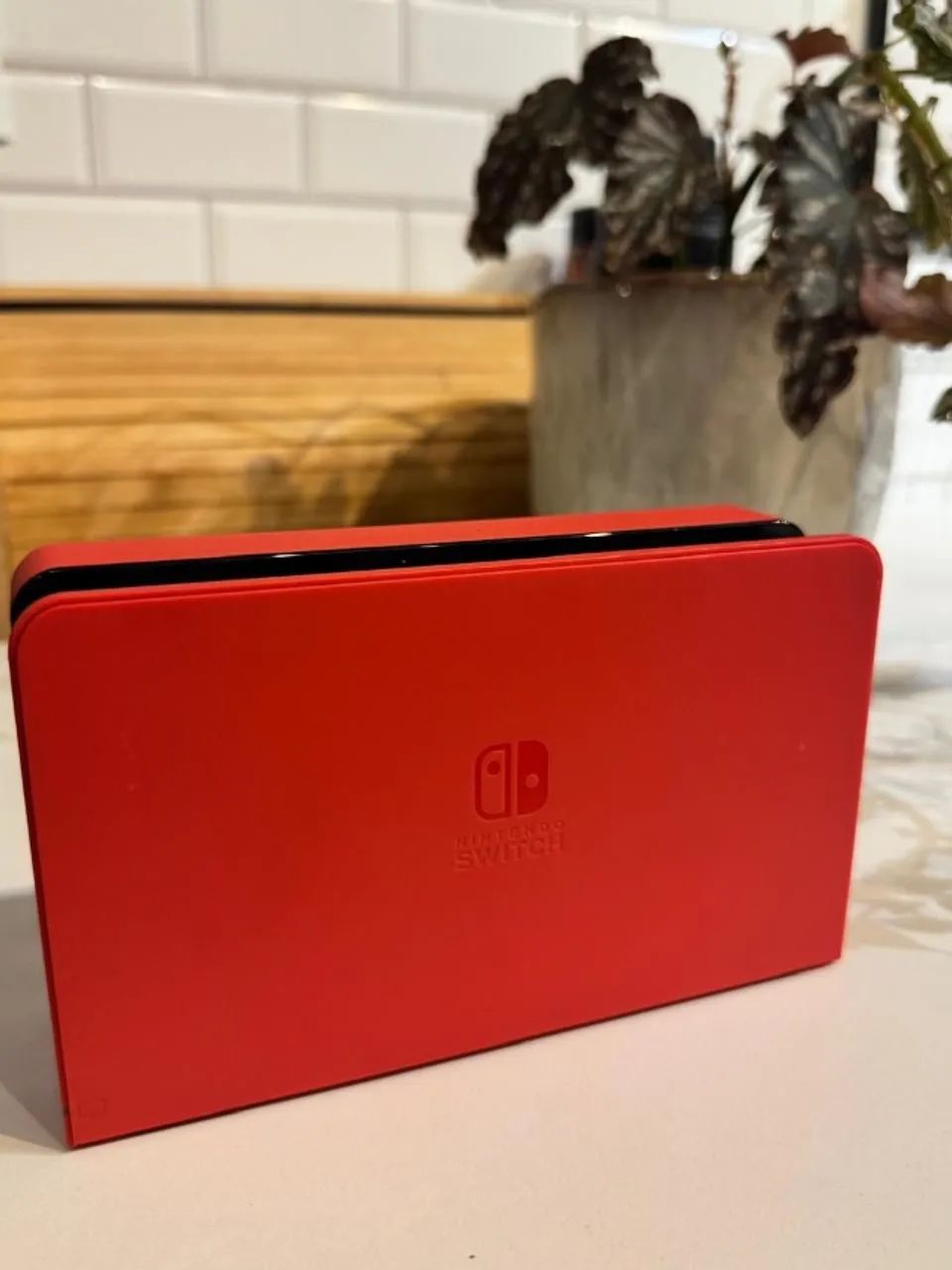 Nintendo Switch OLED  DESBLOQUEADO Vermelho/Azul + Estojo + Suporte + Carregador + Grips  - Foto 2
