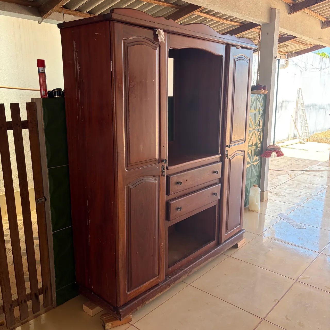 Pra vender Logo, Guarda Roupa - Foto 2