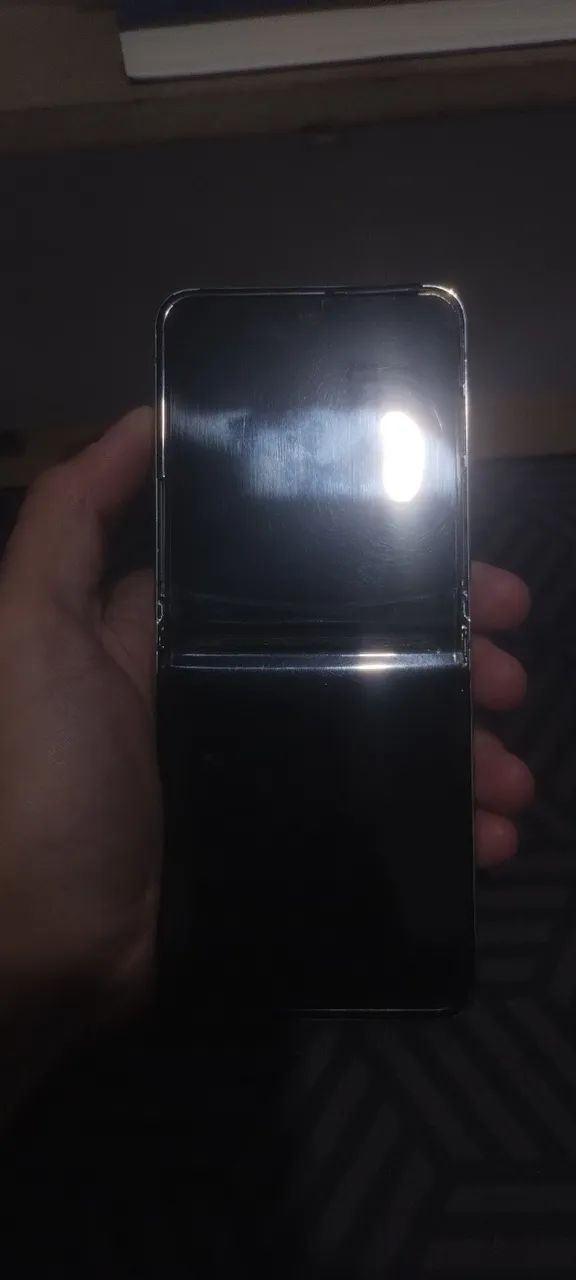  Samsung Galaxy Z Flip 5 - Defeito na tela Frontal - Foto 5