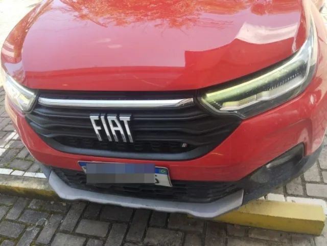 Fiat Strada Volcano 1.3 Flex 8V CD Aut. 2023 - Foto 2