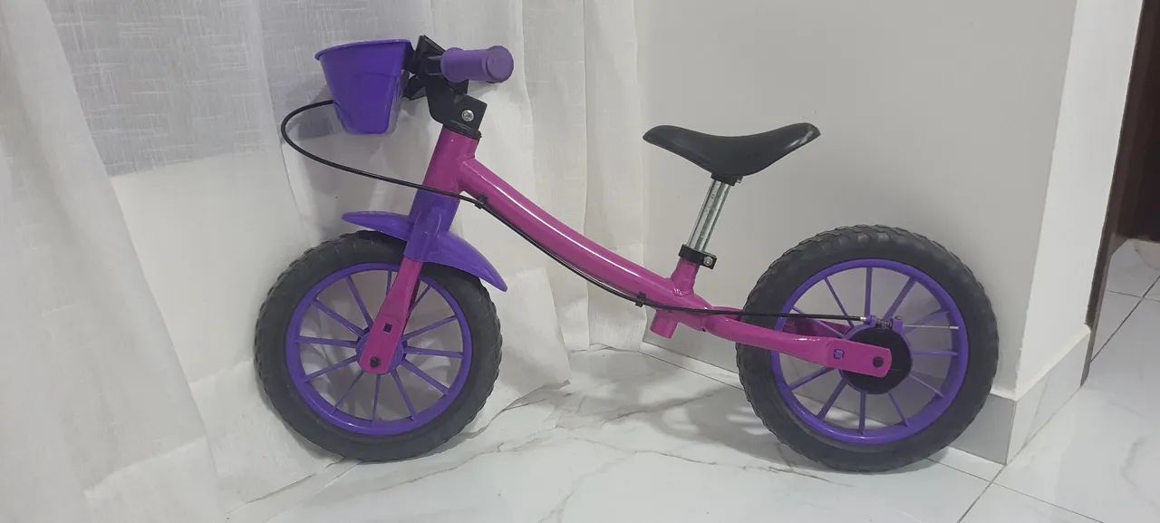 Bicicleta de equilibrio infantil 