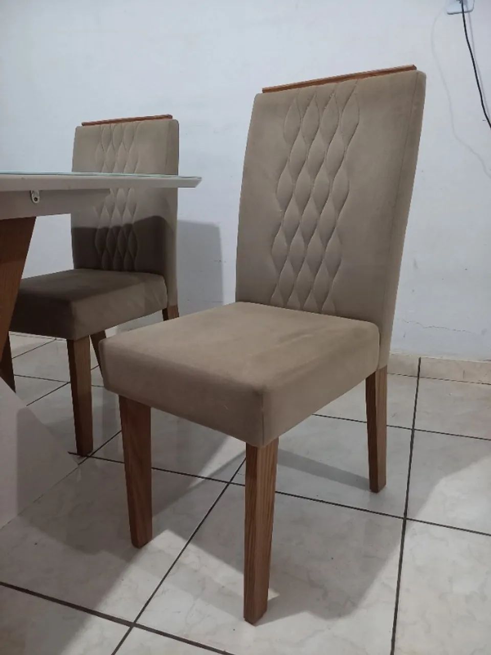Mesa de Jantar com 6 Cadeiras - Design Moderno  - Foto 2