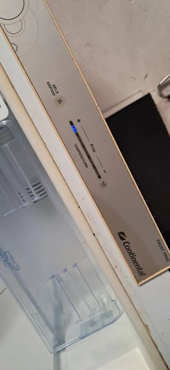 Vendo geladeira envelopada  - Foto 3