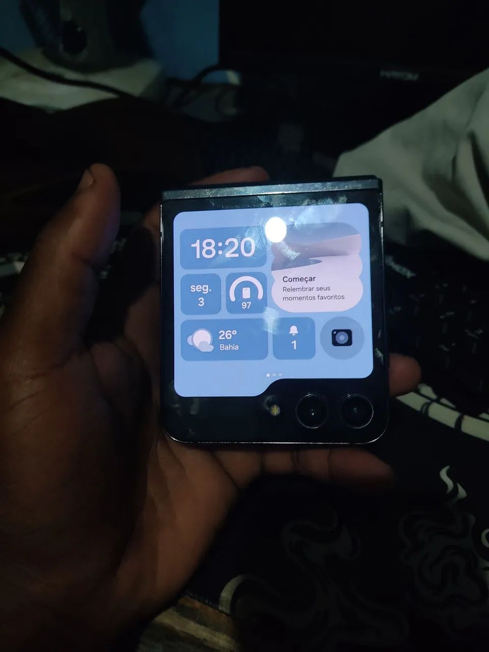 Samsung Z Flip 5  - Foto 2
