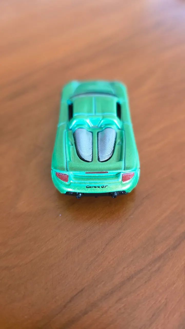 Hotwheels Porsche Carrera GT Verde - Foto 3