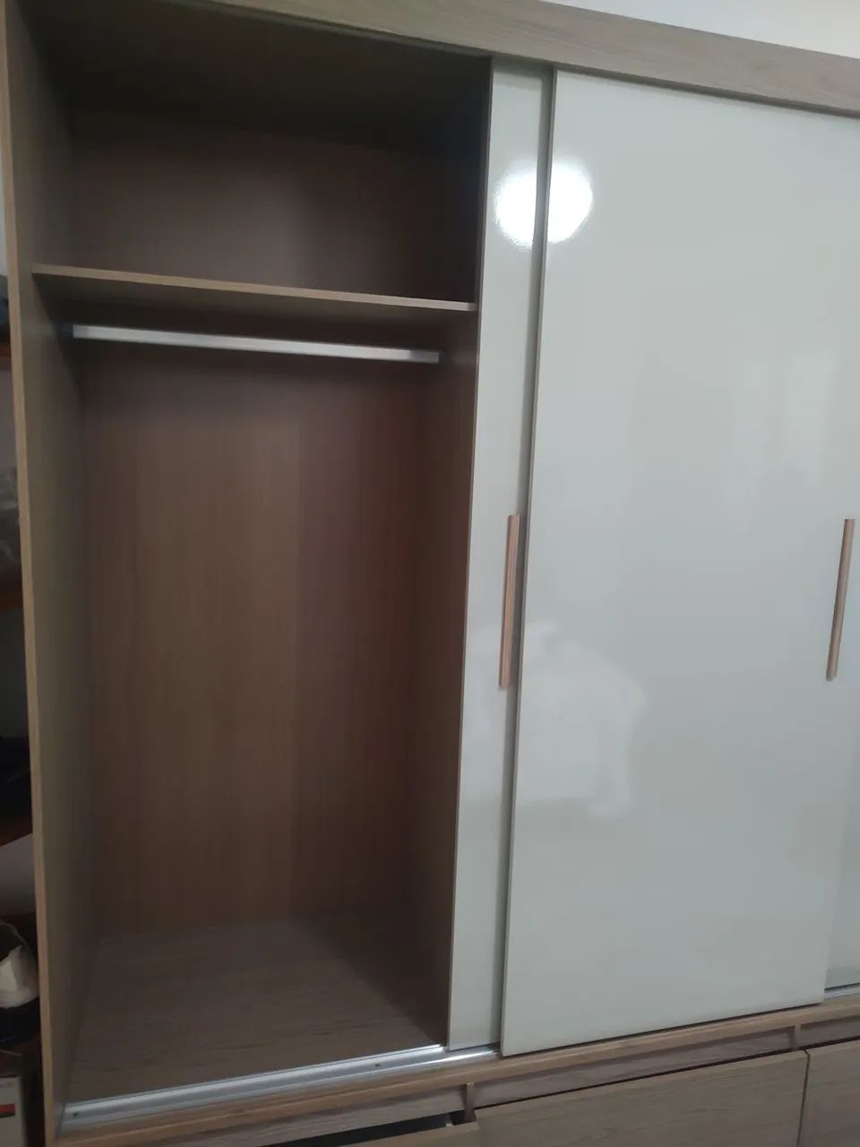 Guarda roupa 3 portas perfeito estado - Foto 4