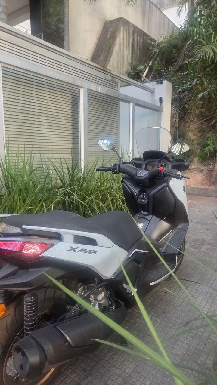 Yamaha Xmax 300 - Foto 2