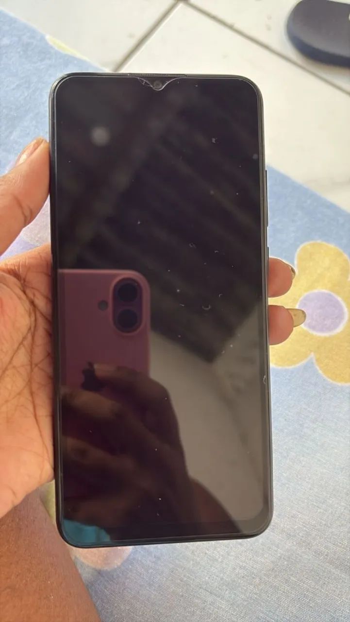 Vendo Samsung A03, com 64GB de memória 