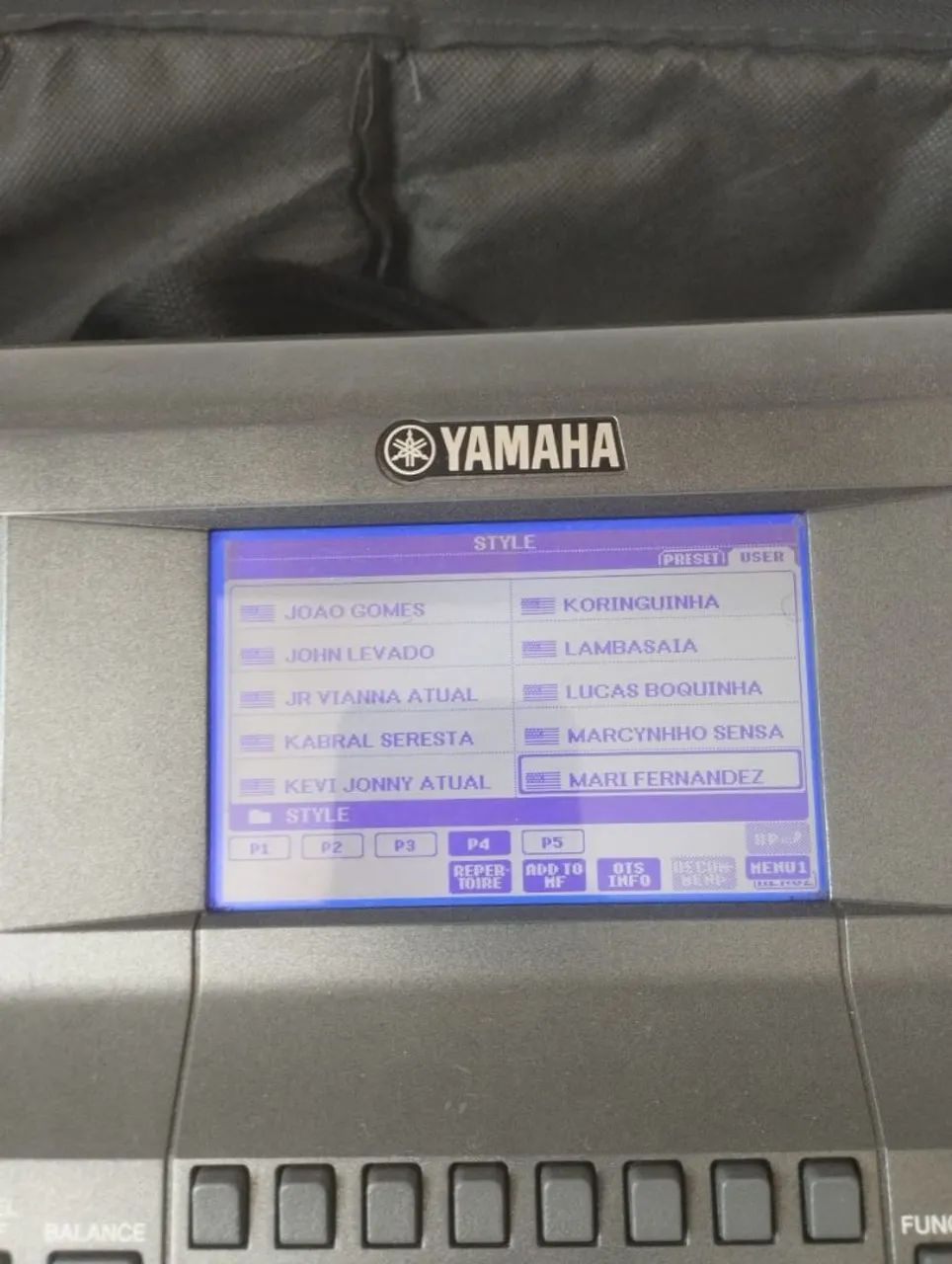 Yamaha PSR-S670  - Foto 4