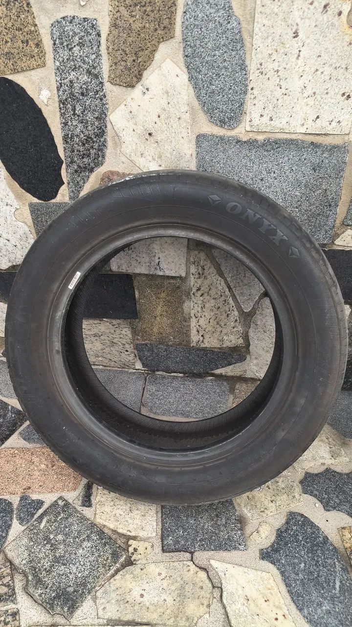 Pneu par 215/60/17 - Foto 2