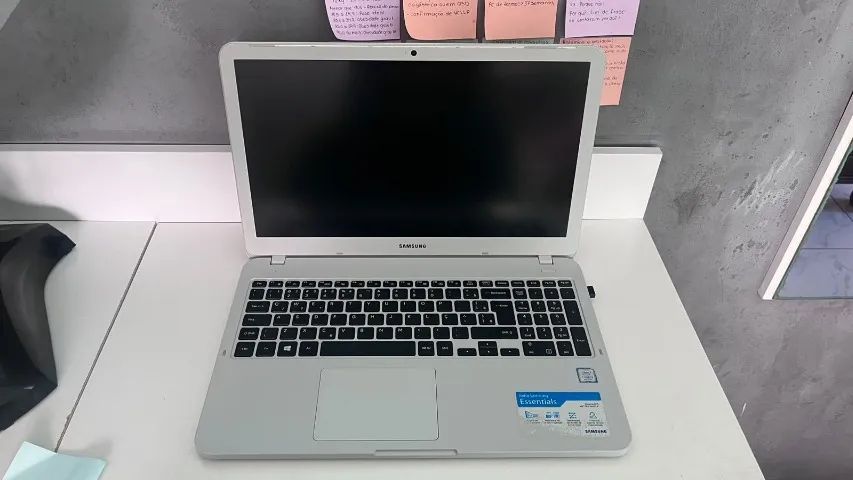 Notebook Samsung Essentials E30 - Foto 2