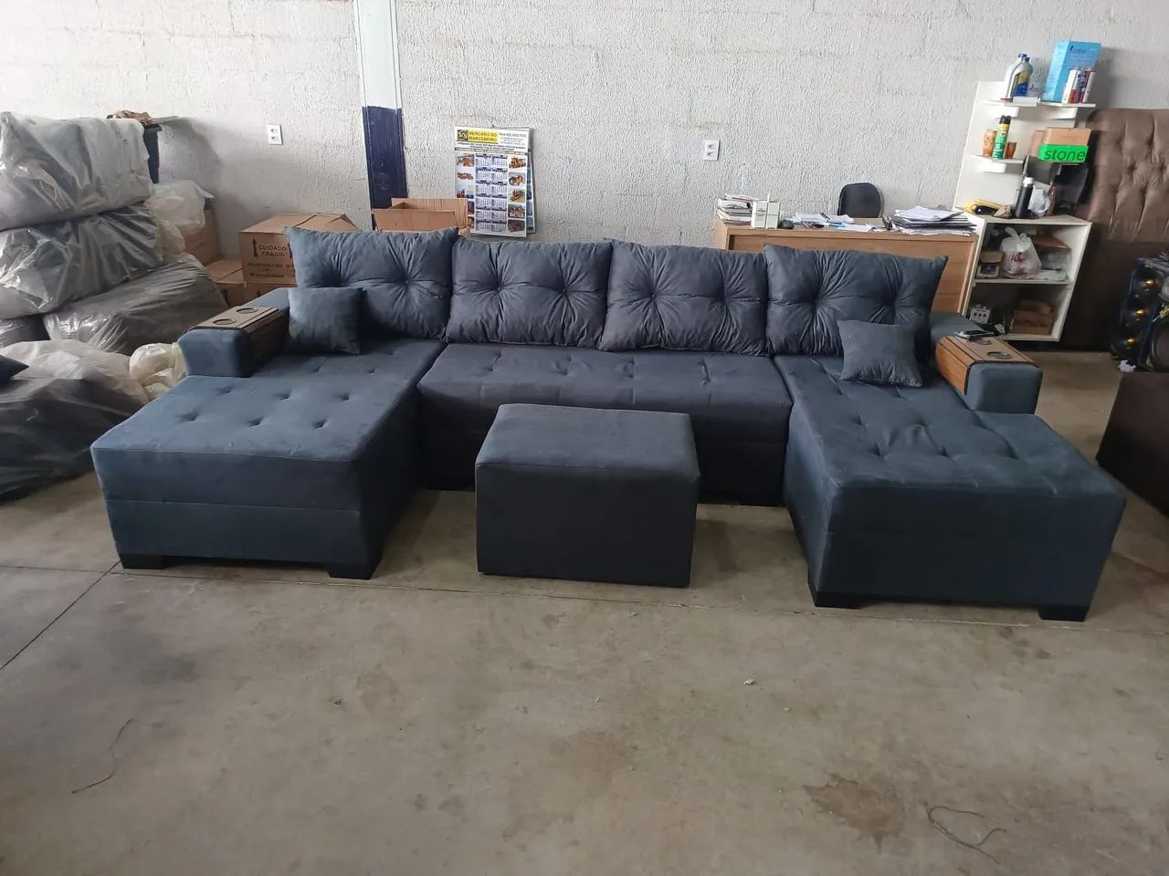 SOFÁ CHAISE DUPLA À PRONTA ENTREGA 