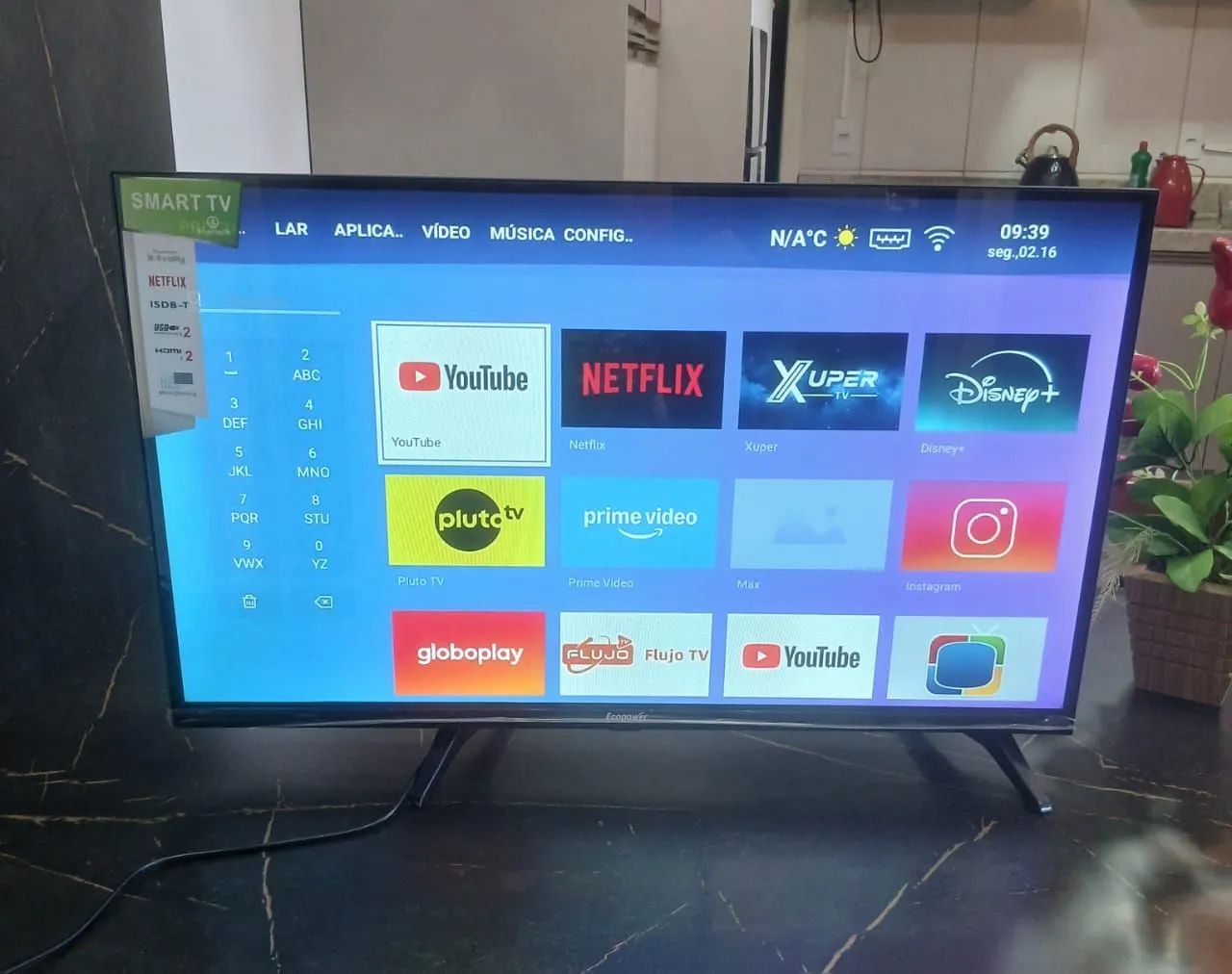 Tv 32 polegadas nova na caixa entrego sem taxa, smart tv