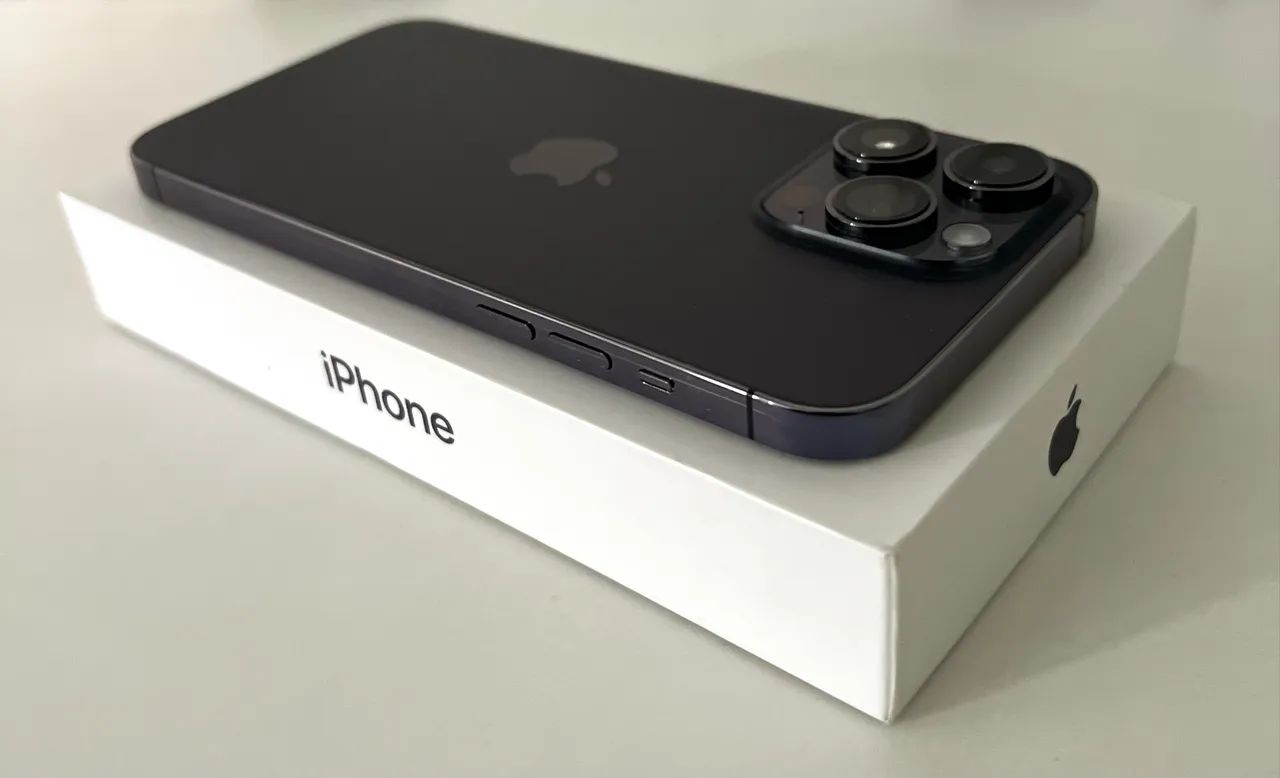 iPhone 14 Pro Max 256GB Deep Purple (Roxo) único dono e sem