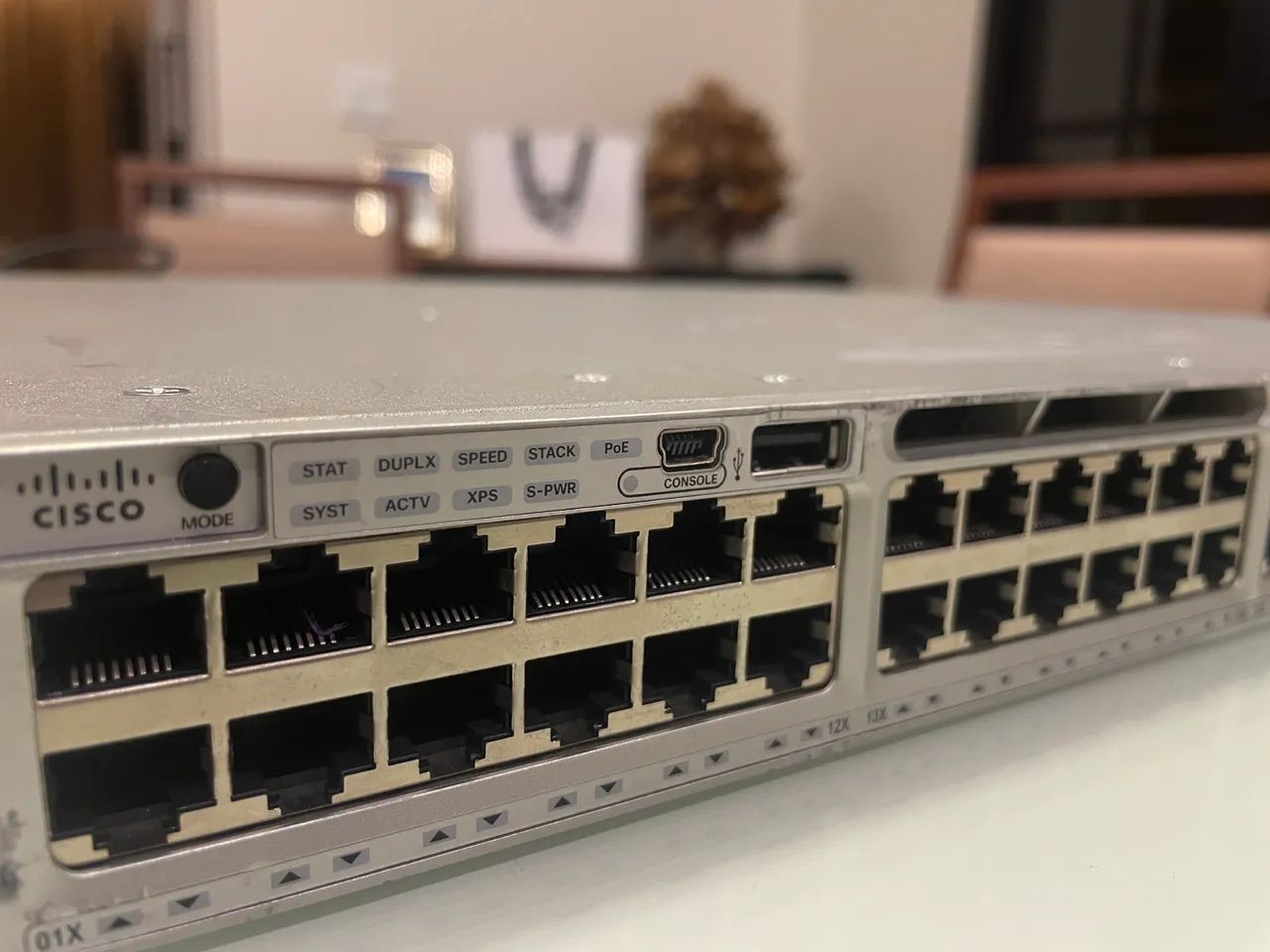 Switch Cisco C3850 48p poe + Módulo sfp 4×10G + 2 fontes - Foto 4