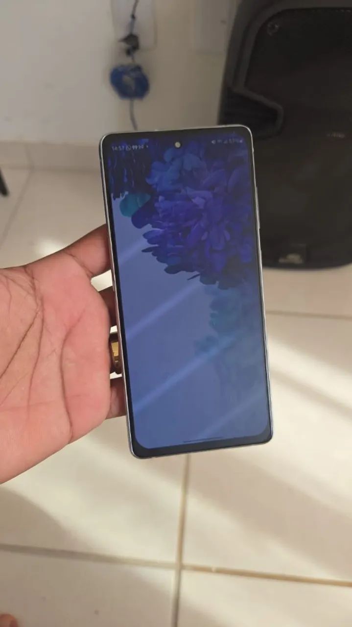 Samsung Galaxy S20FE 