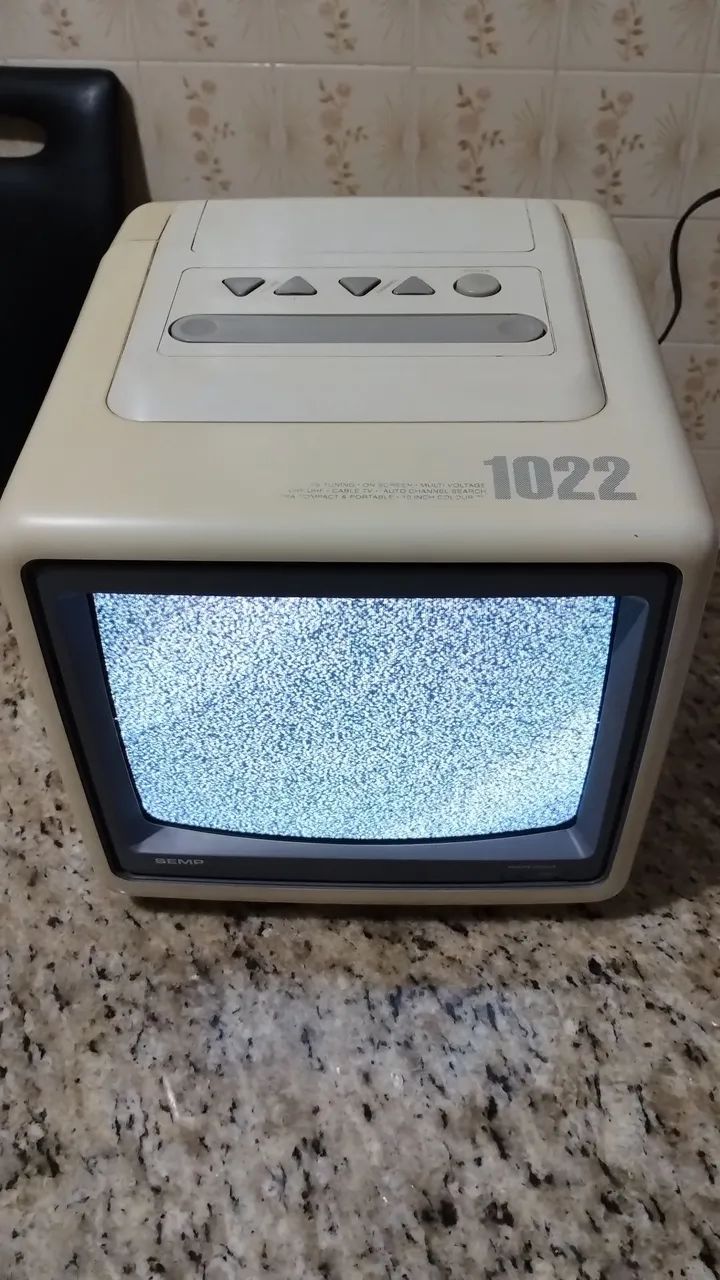 TV Semp 10 polegadas modelo 1022 - Foto 5