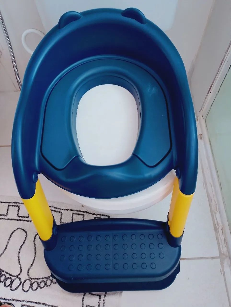 Assento redutor infantil com escada para vaso sanitário 