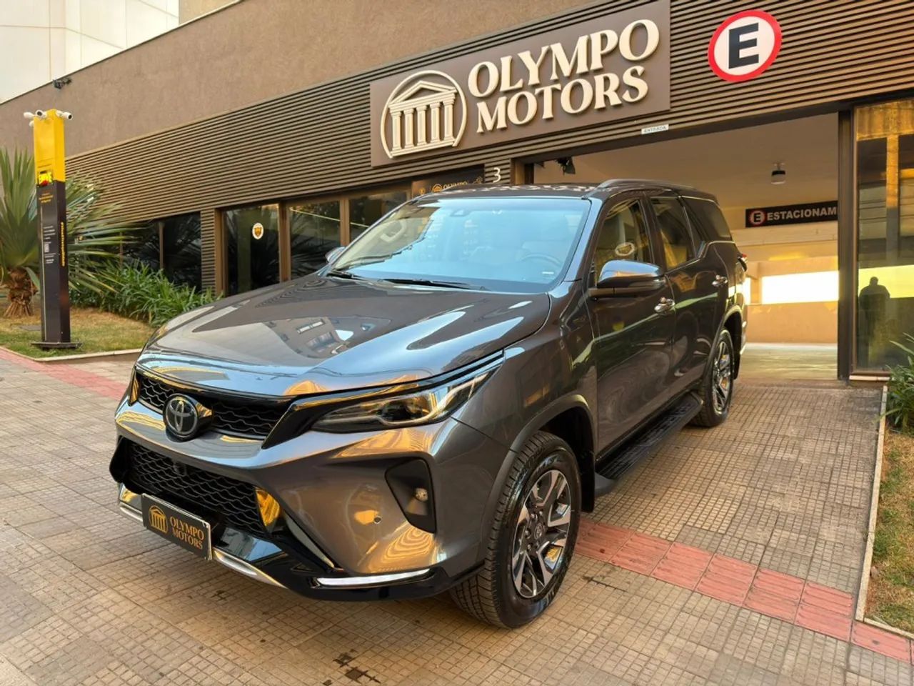 Toyota Hilux SW4 4X4 2.8 Diesel 2025