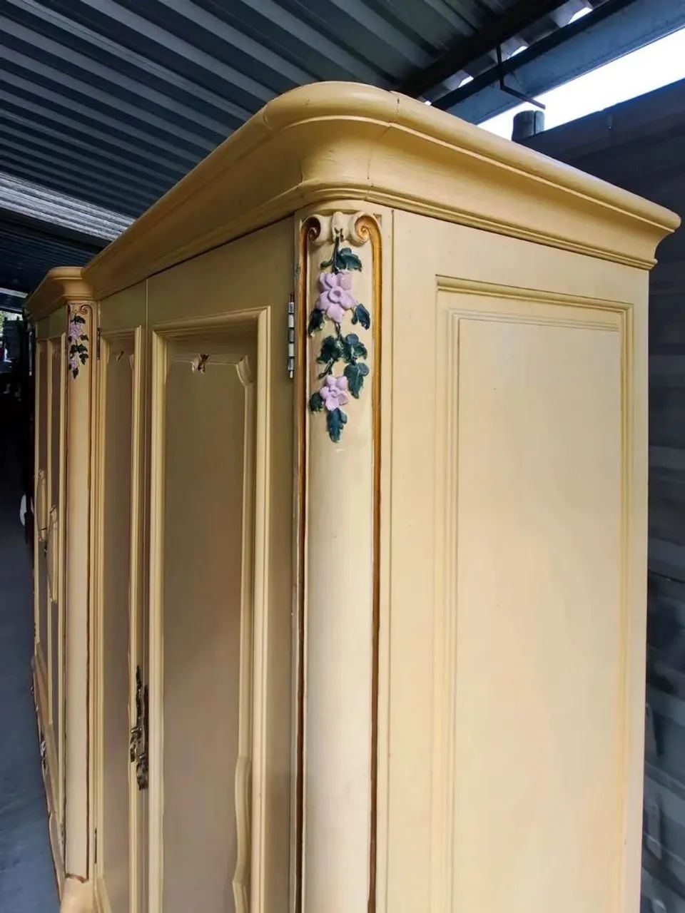 Magnífico Guarda roupa  - Foto 2
