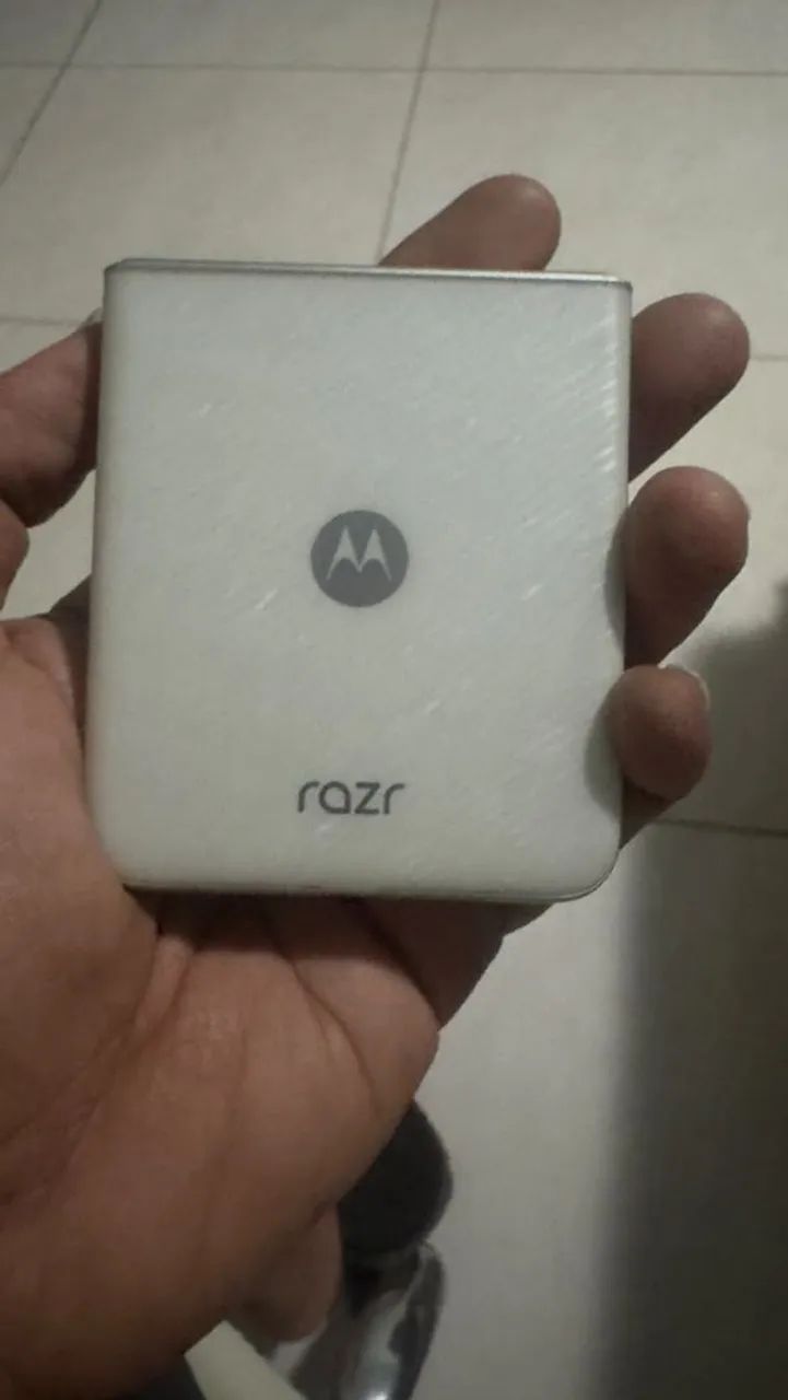 Motorola razr 60 com garantia - Foto 3