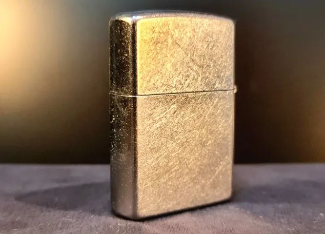 ZIPPO ELVIS 2009 - Foto 3