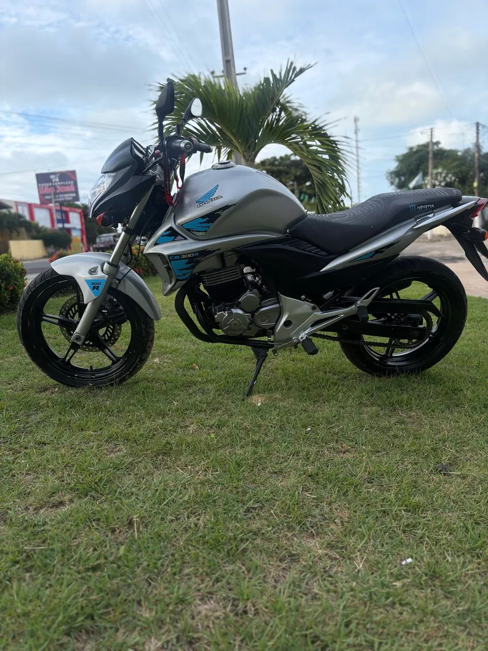 Cb 300R - Foto 5