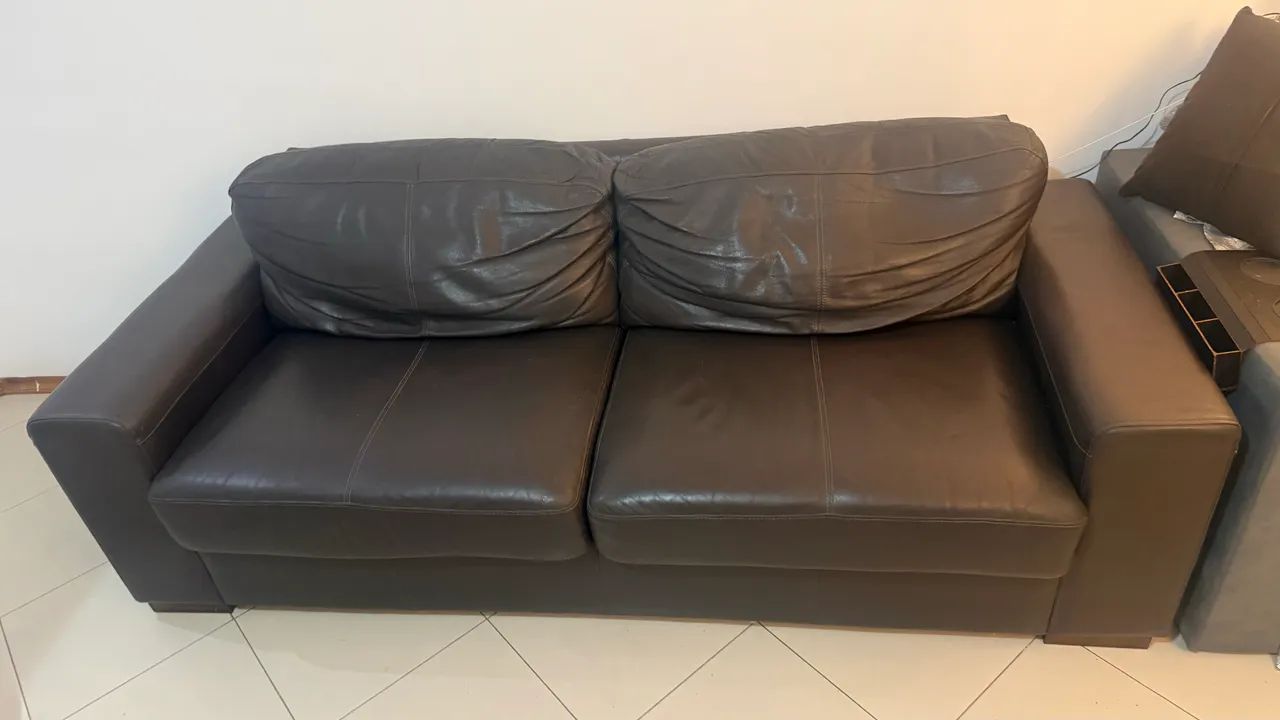 Sofá de Couro 3 Lugares - Excelente Estado - Foto 3