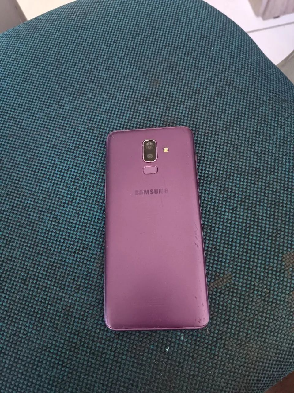 Samsung j8 